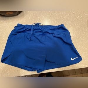 Women’s Nike Eclipse Shorts